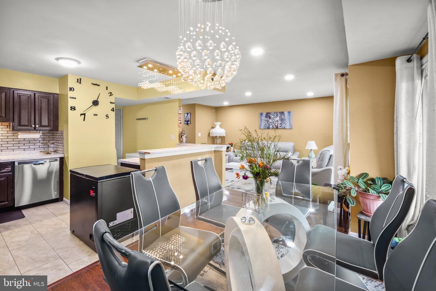 6946 Hanover Parkway #301 photo 11