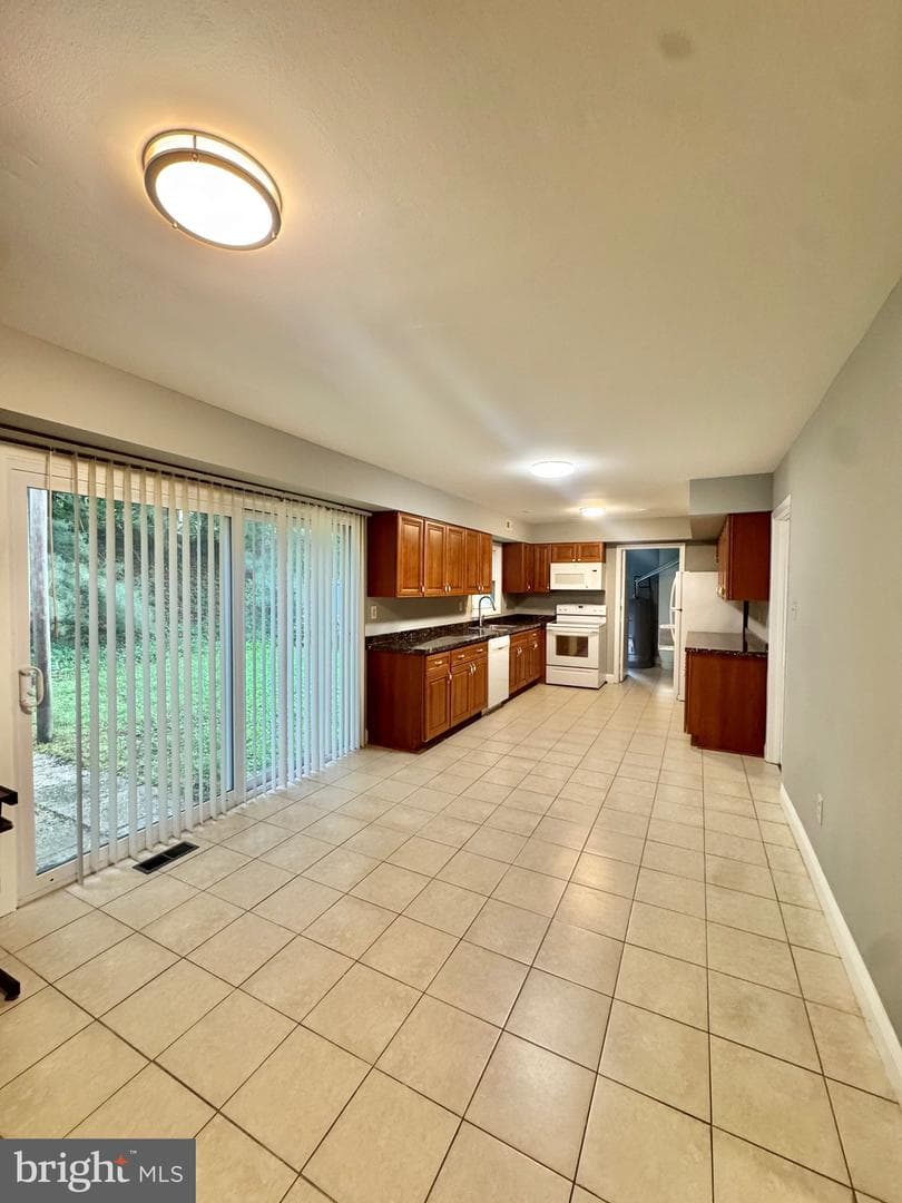 4908 Rocky Spring Lane photo 12