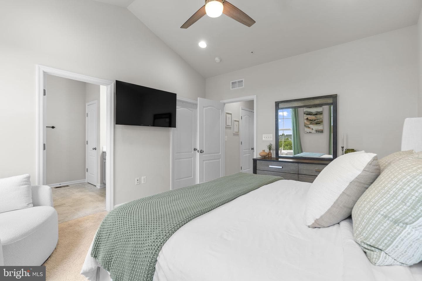 1039 High Point Trl photo 16