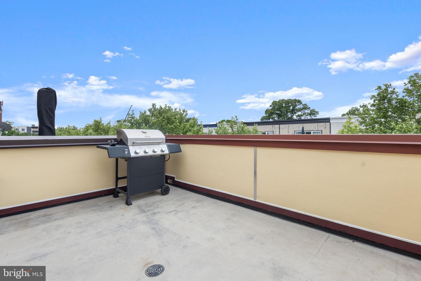 5623 44th Avenue photo 22