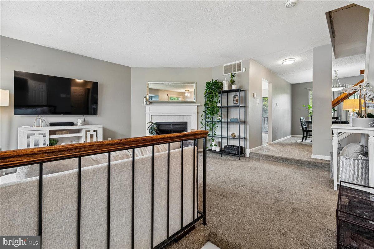 936 Lake Overlook Drive photo 4