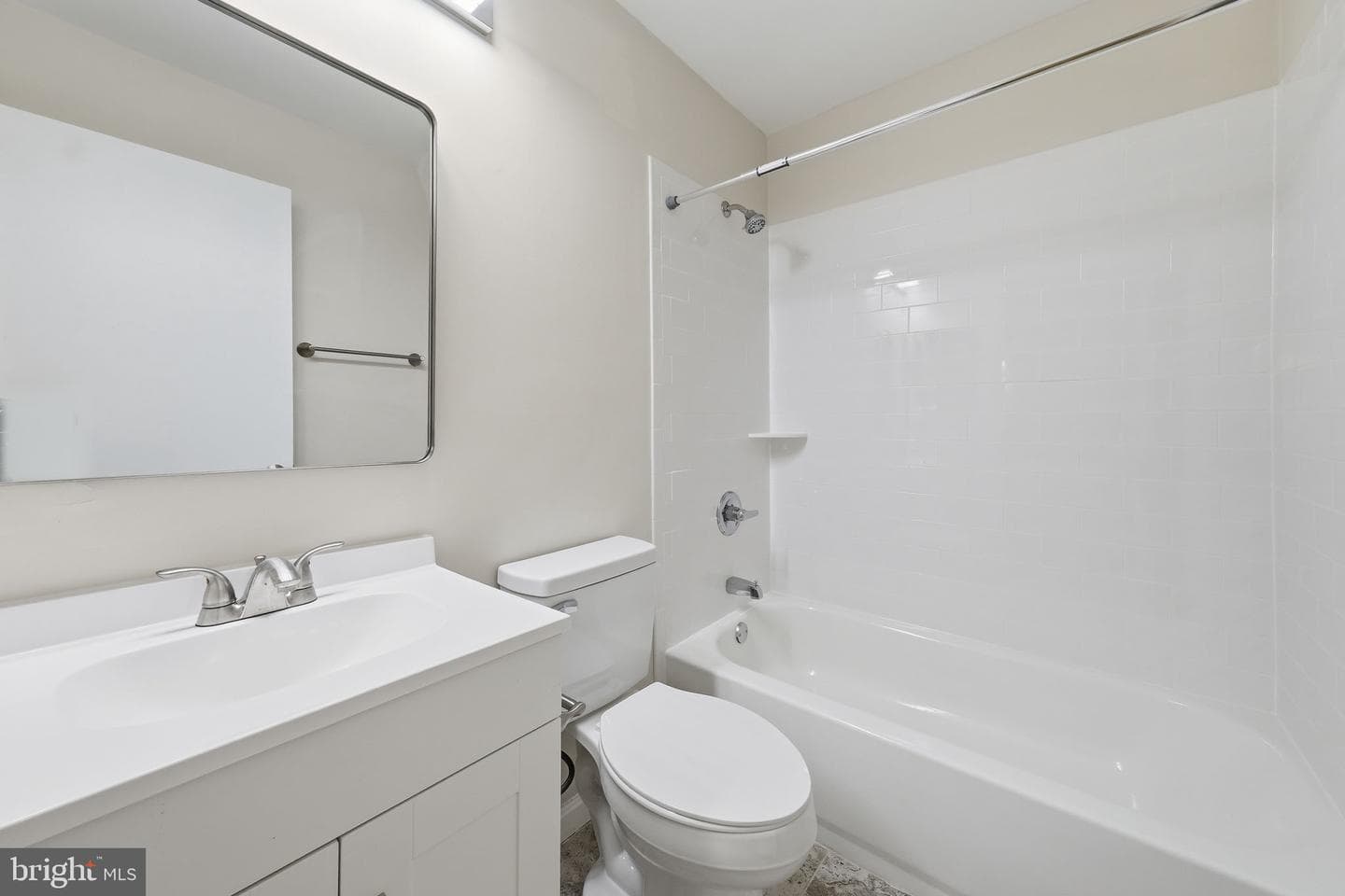 8209 Londonderry Court photo 14
