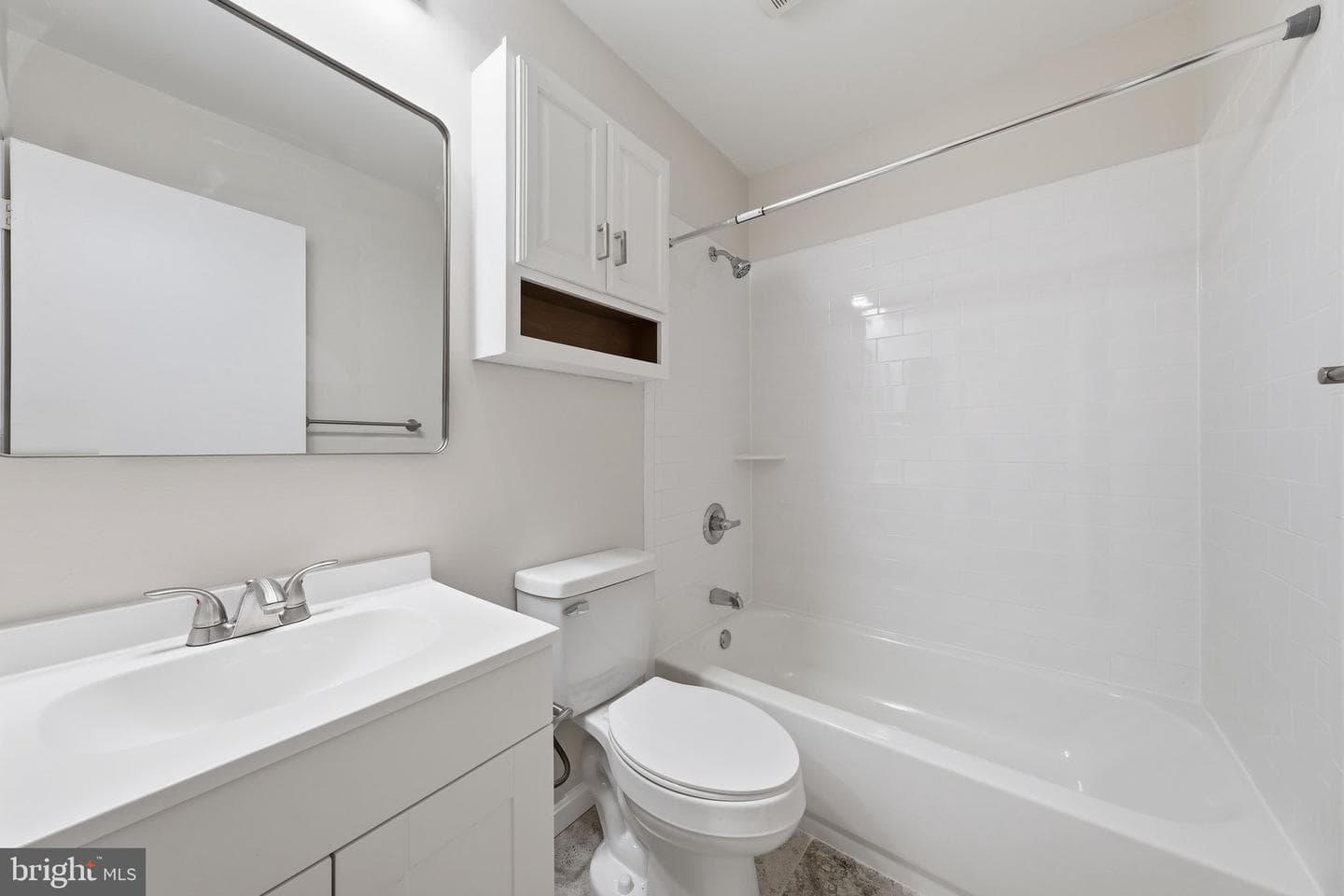 8209 Londonderry Court photo 15