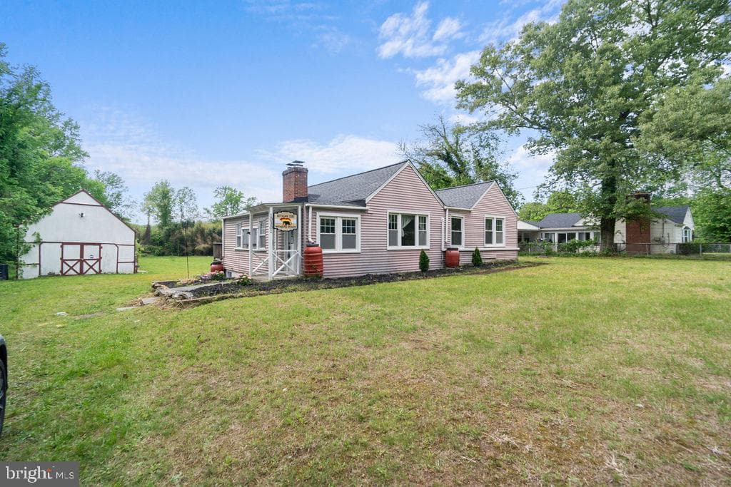 10301 Livingston Road photo 1
