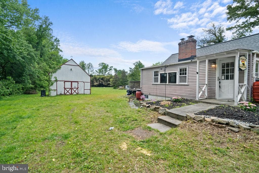10301 Livingston Road photo 2