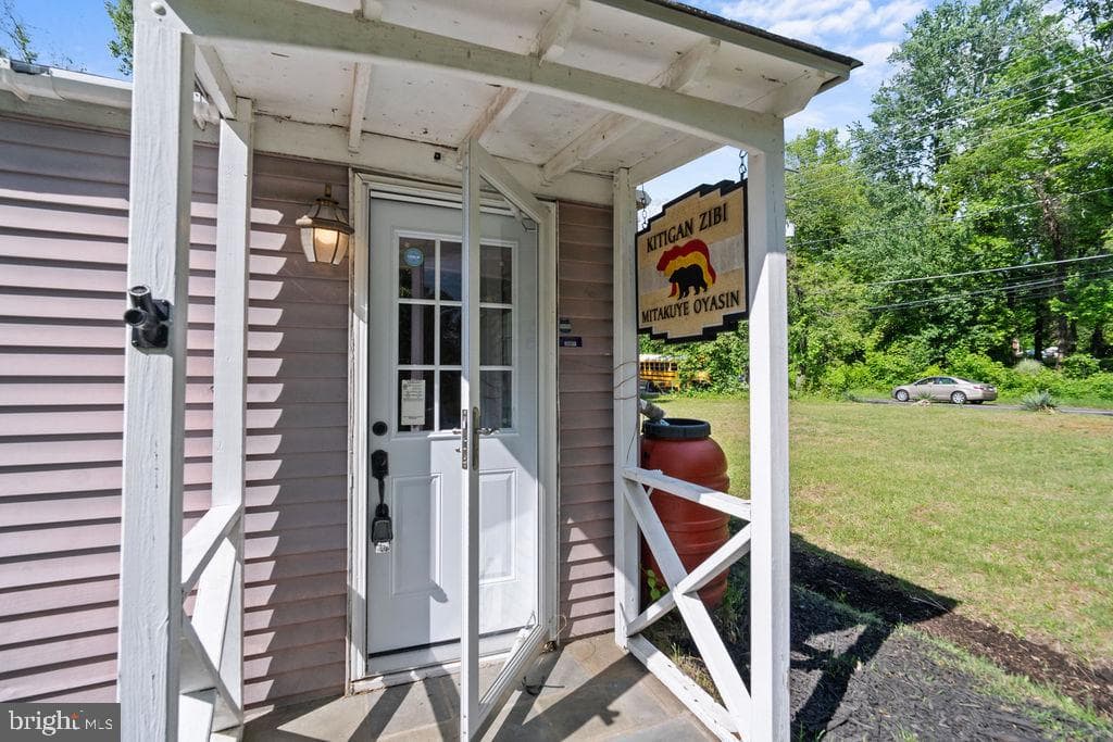 10301 Livingston Road photo 3