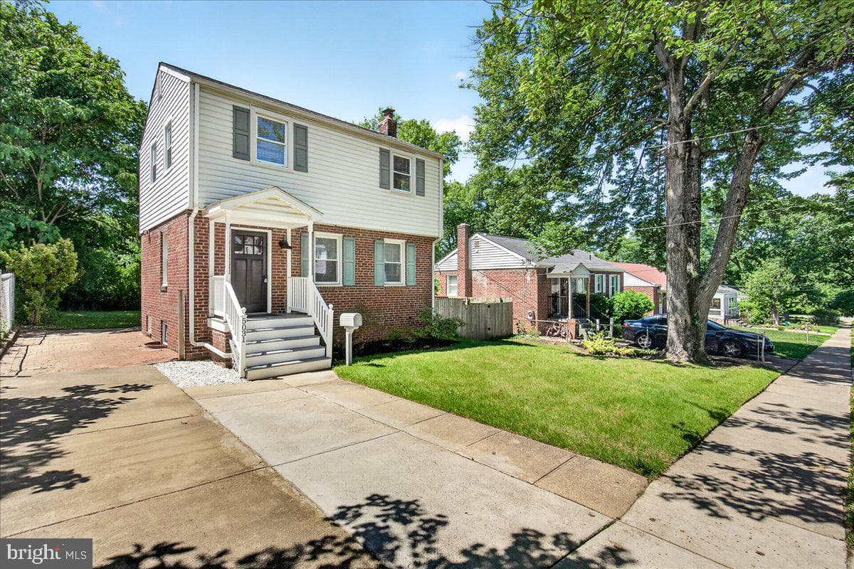 5031 Mangum Road, College Park
