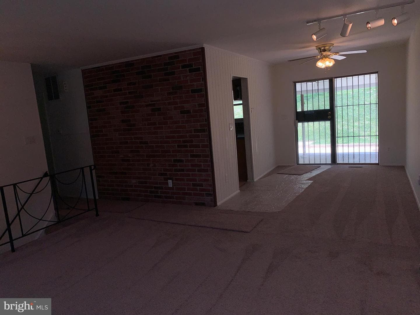 7950 Dellwood Avenue photo 29