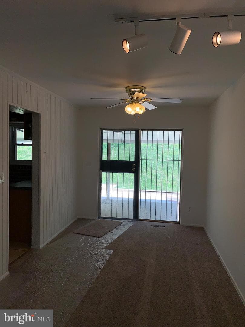 7950 Dellwood Avenue photo 30
