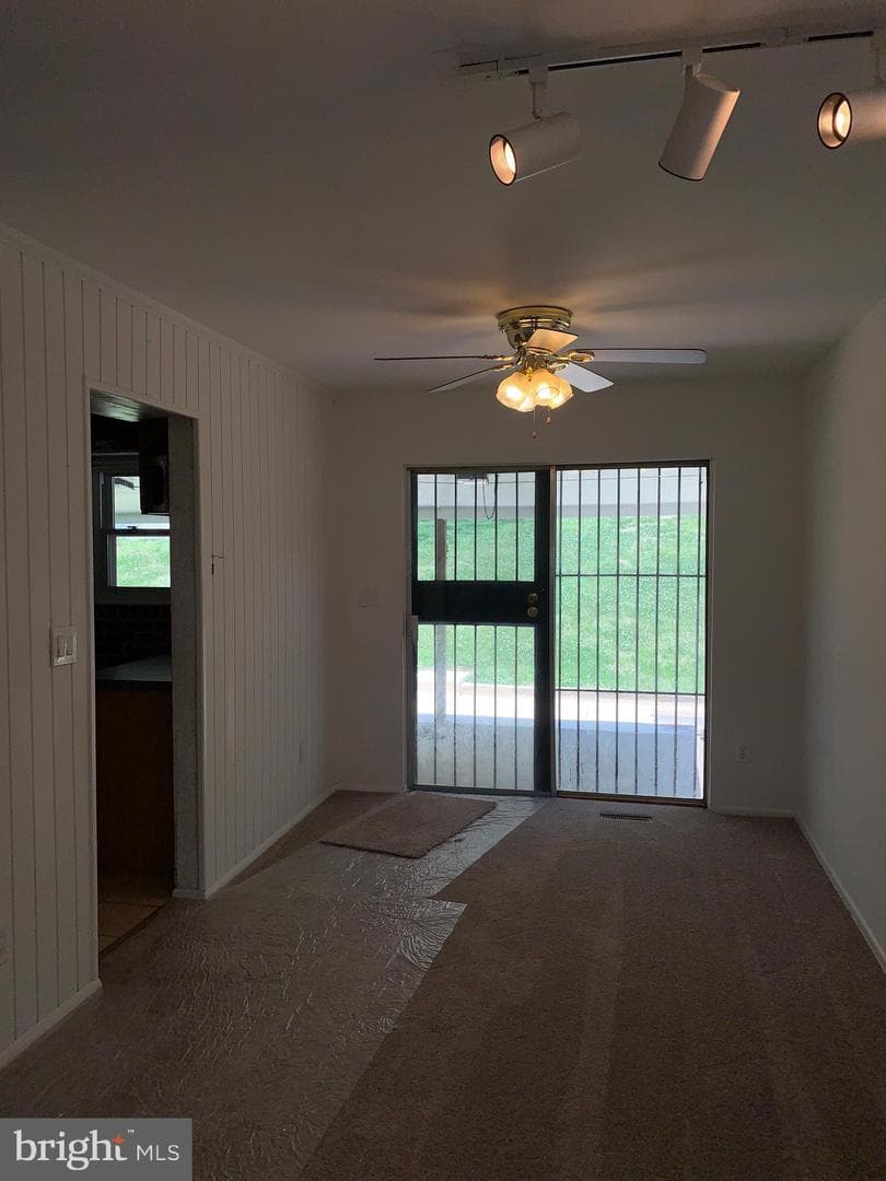 7950 Dellwood Avenue photo 31