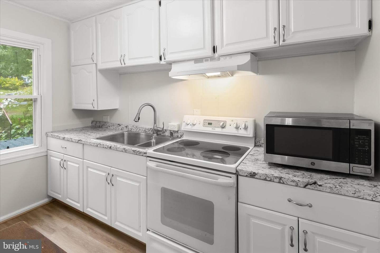 3-D Plateau Place photo 10