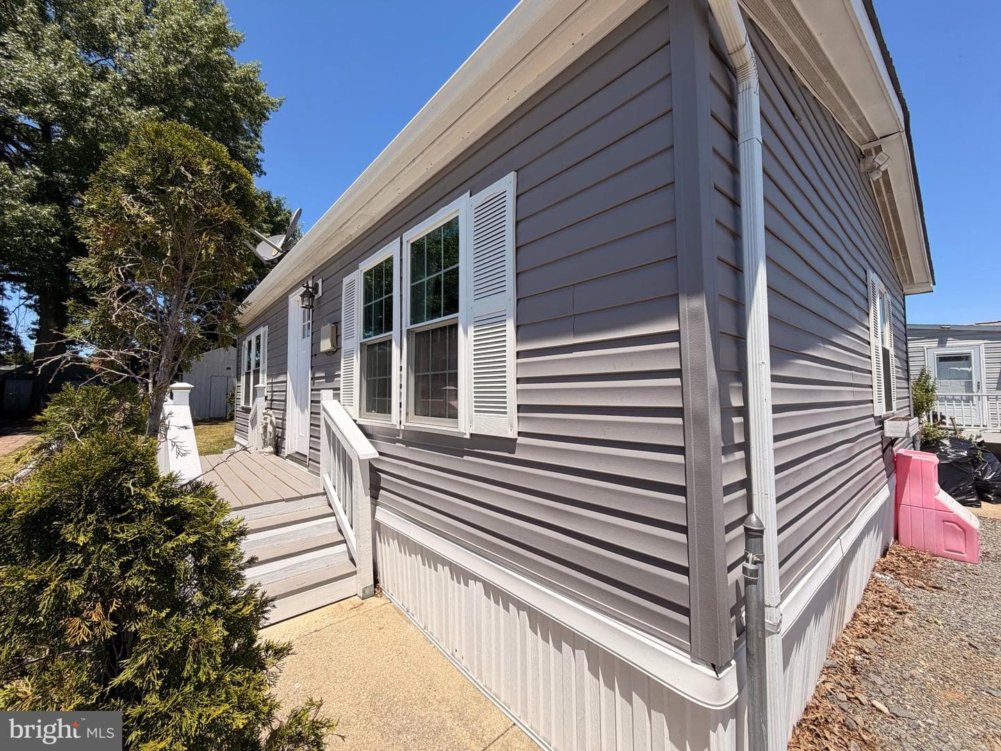 9132 Goldenrod Lane photo 34