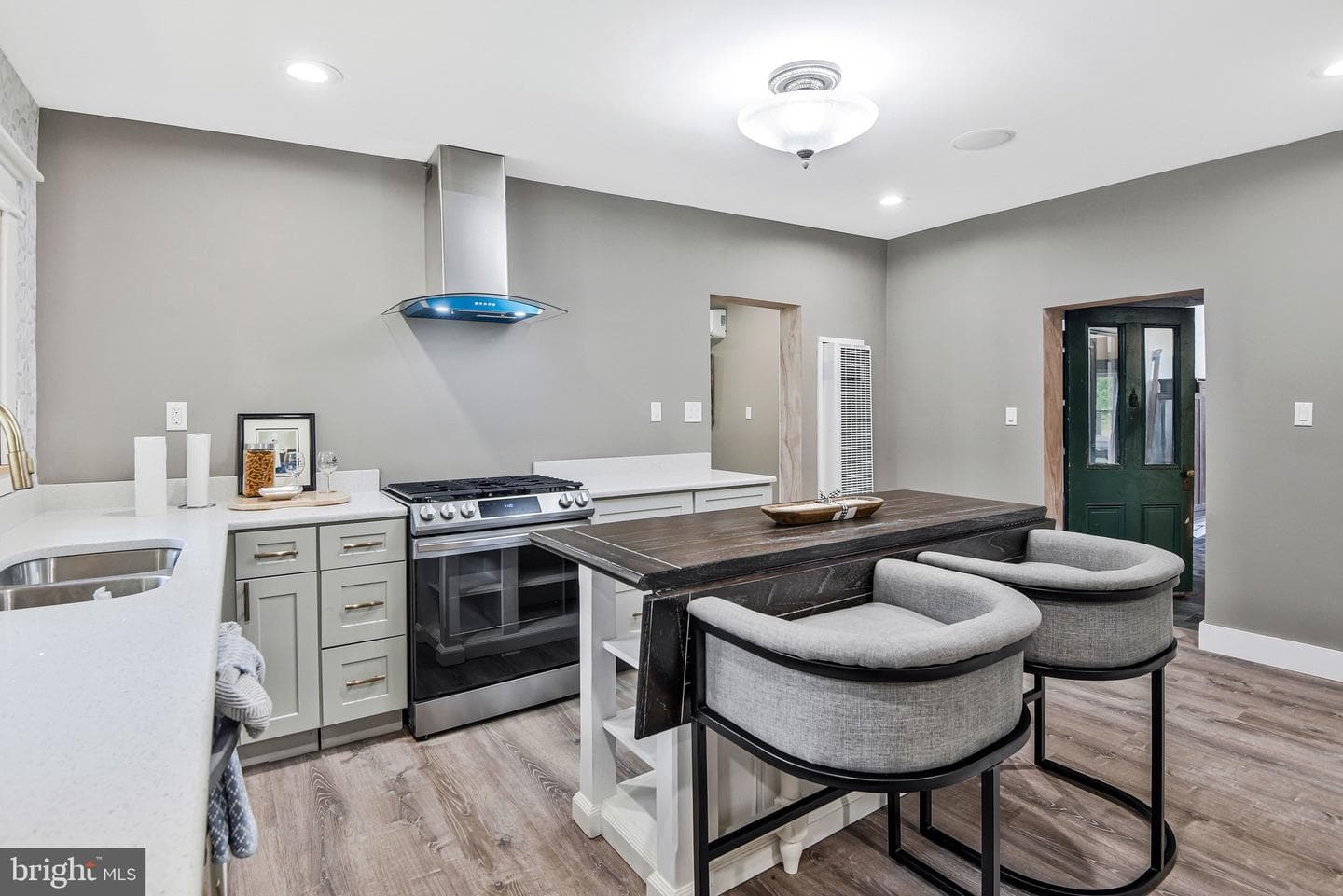 22109 Aquasco Road photo 6