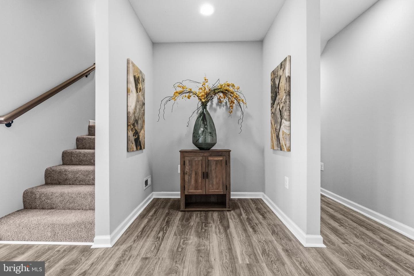 5907 Seat Pleasant Drive photo 9