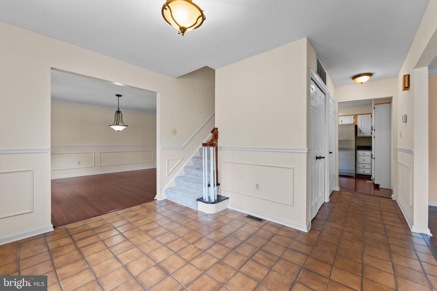 6204 Gallery Street photo 4