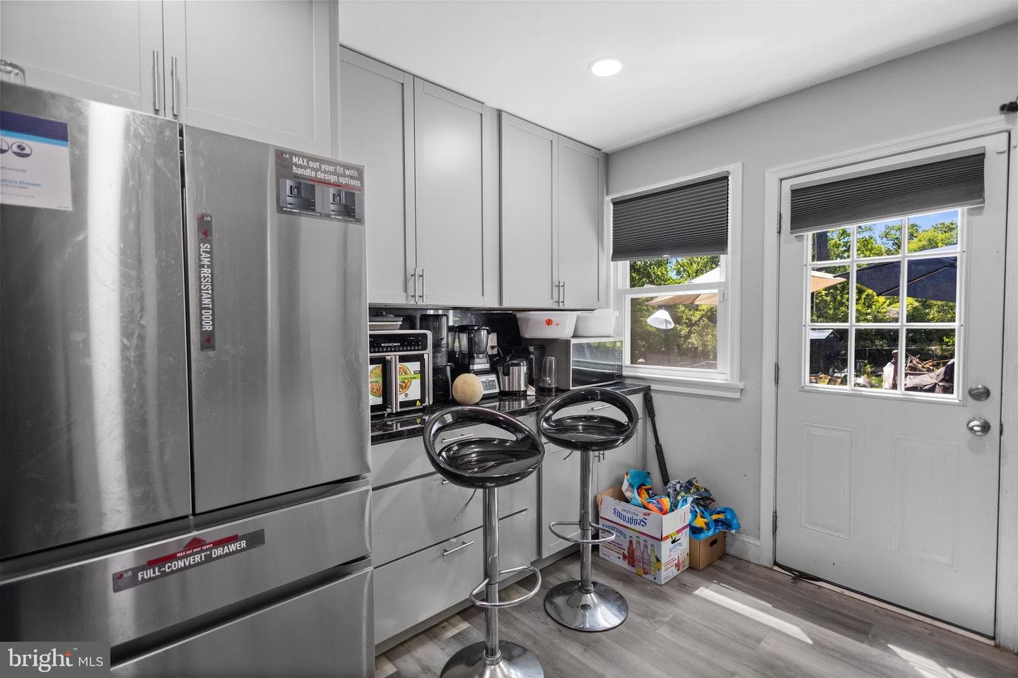9217 3rd Street photo 7