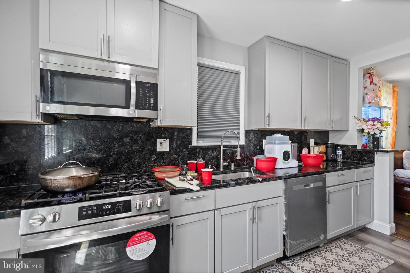 9217 3rd Street photo 8