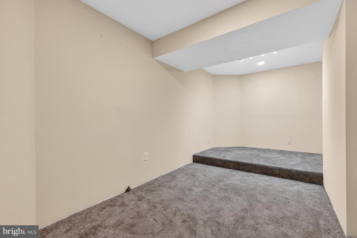 17300 Will Court photo 53