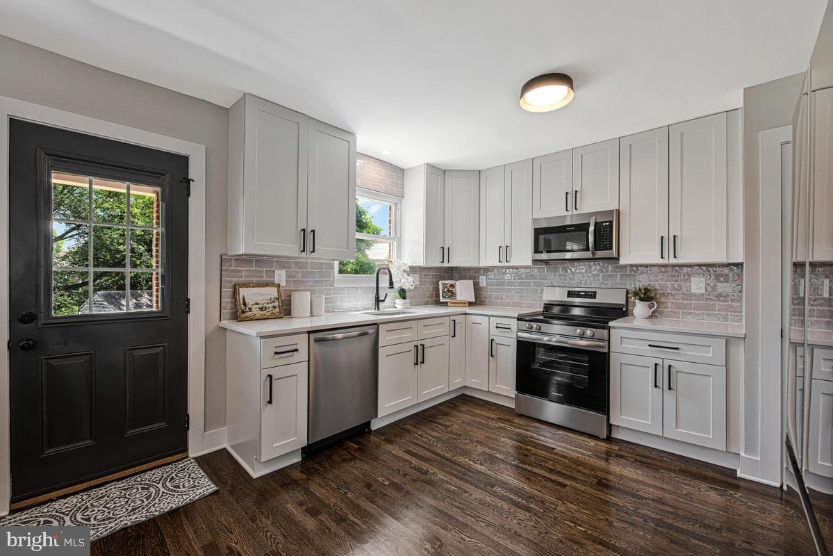 2105 Queens Chapel Road photo 4
