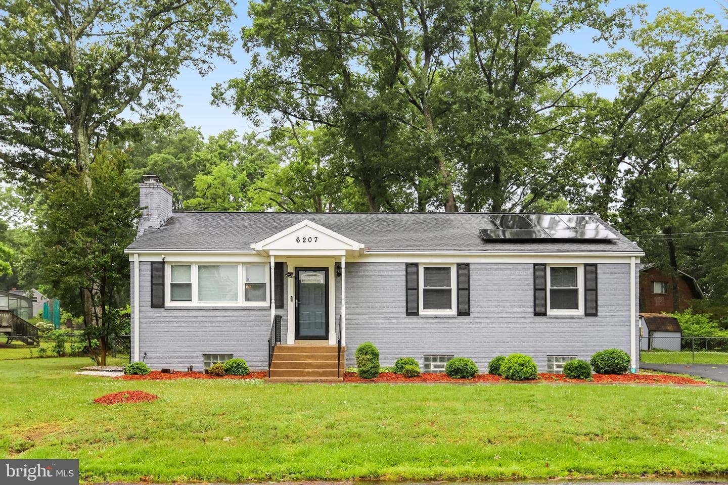 6207 Walton Avenue photo 21