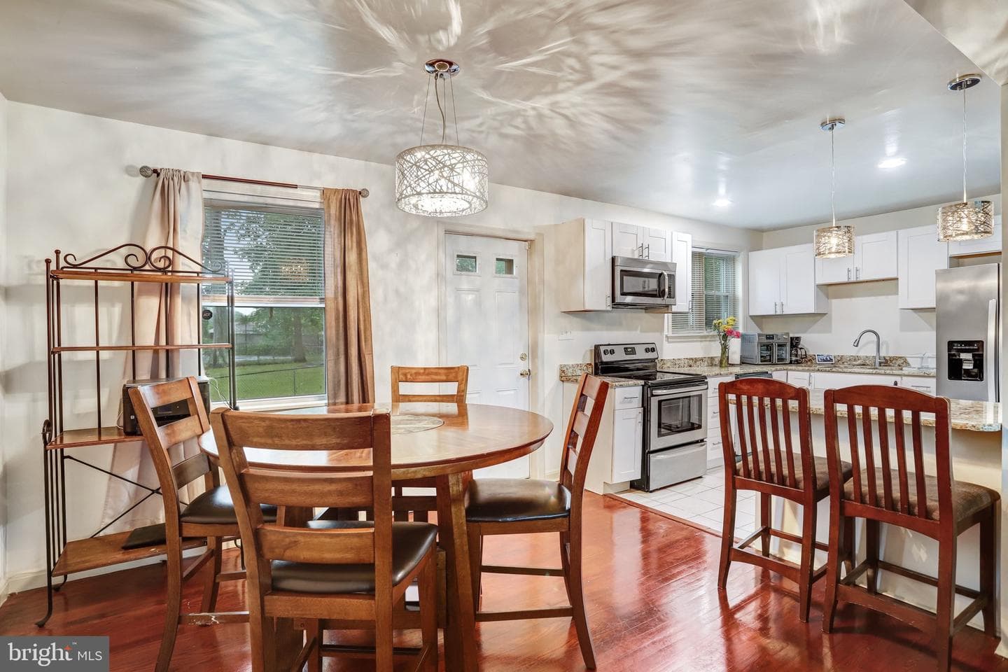 6207 Walton Avenue photo 3