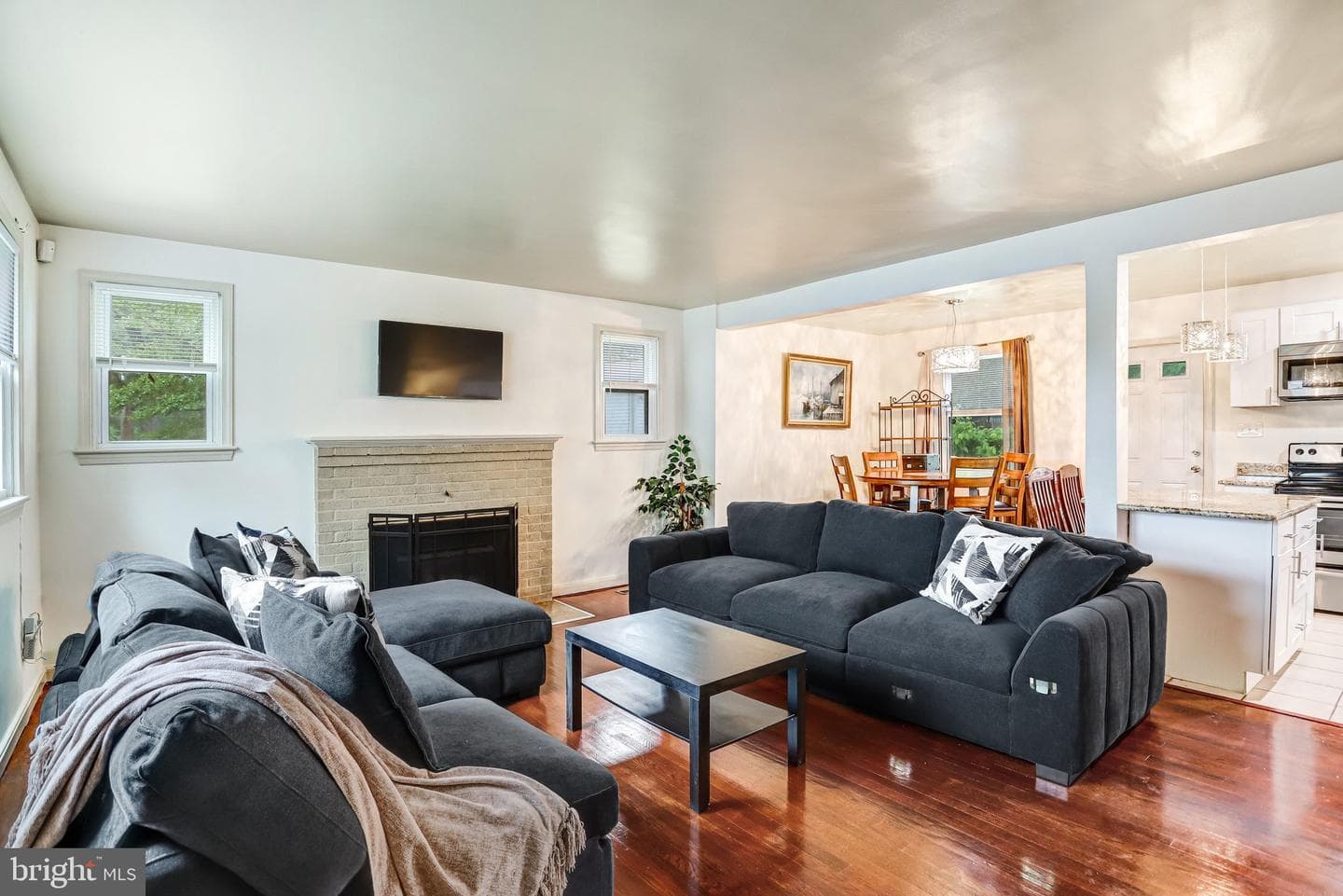 6207 Walton Avenue photo 6