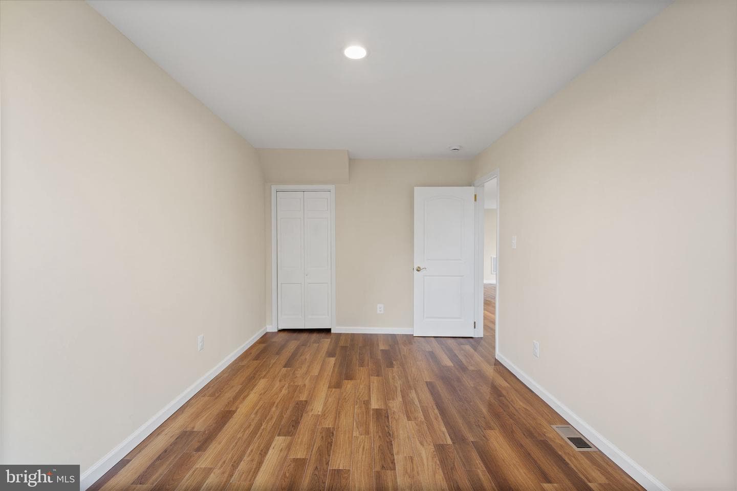 8519 Chestnut Avenue photo 44