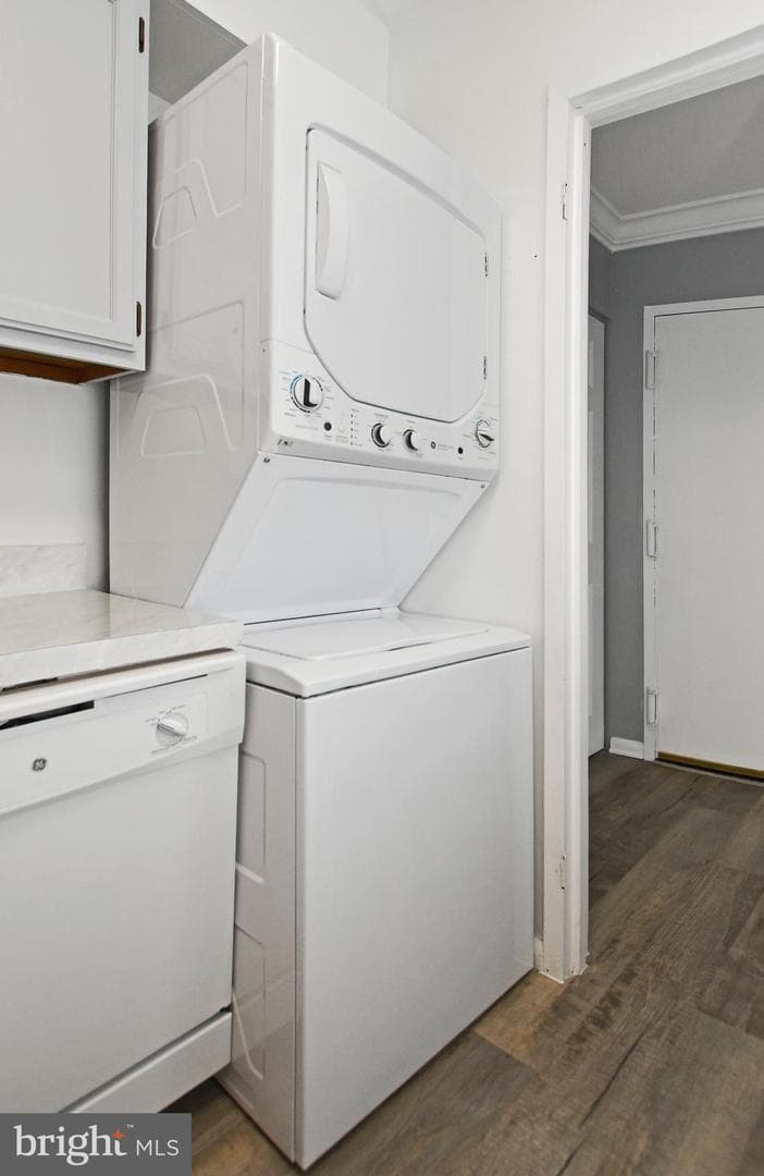 6928 Hanover Parkway #303 photo 10