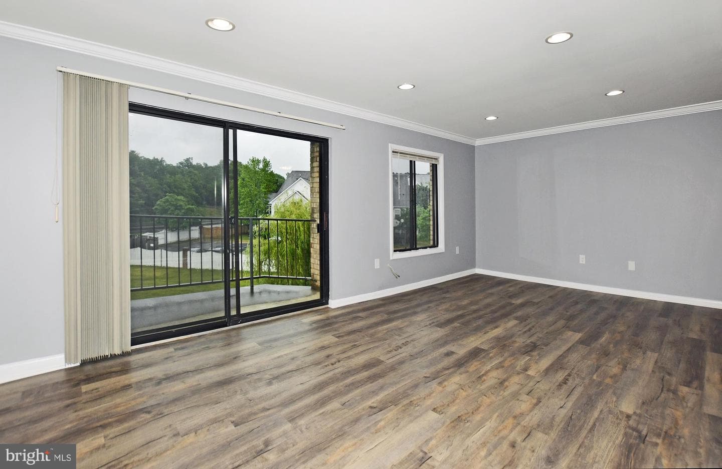 6928 Hanover Parkway #303 photo 18