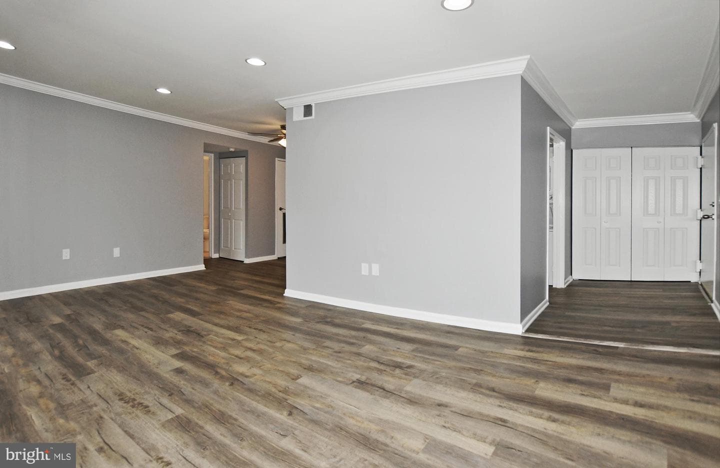 6928 Hanover Parkway #303 photo 22