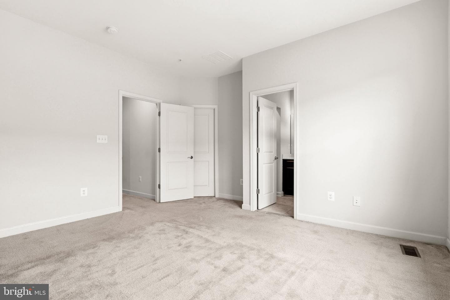 7427 Wood Meadow Way photo 16