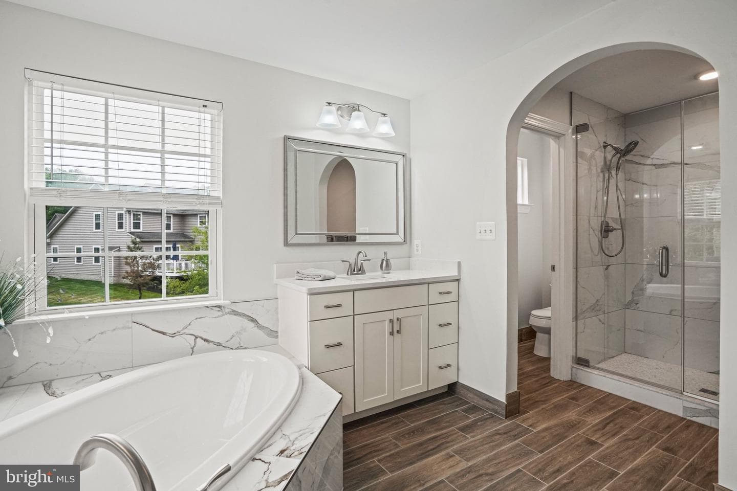 3602 Winterbourne Drive photo 28