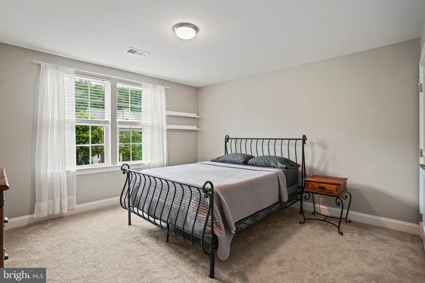 3602 Winterbourne Drive photo 34