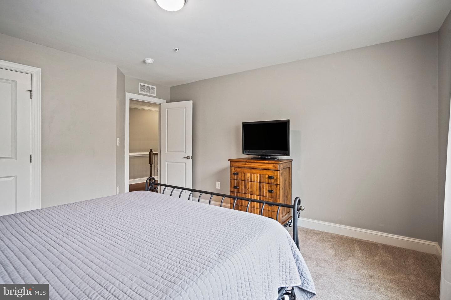 3602 Winterbourne Drive photo 35