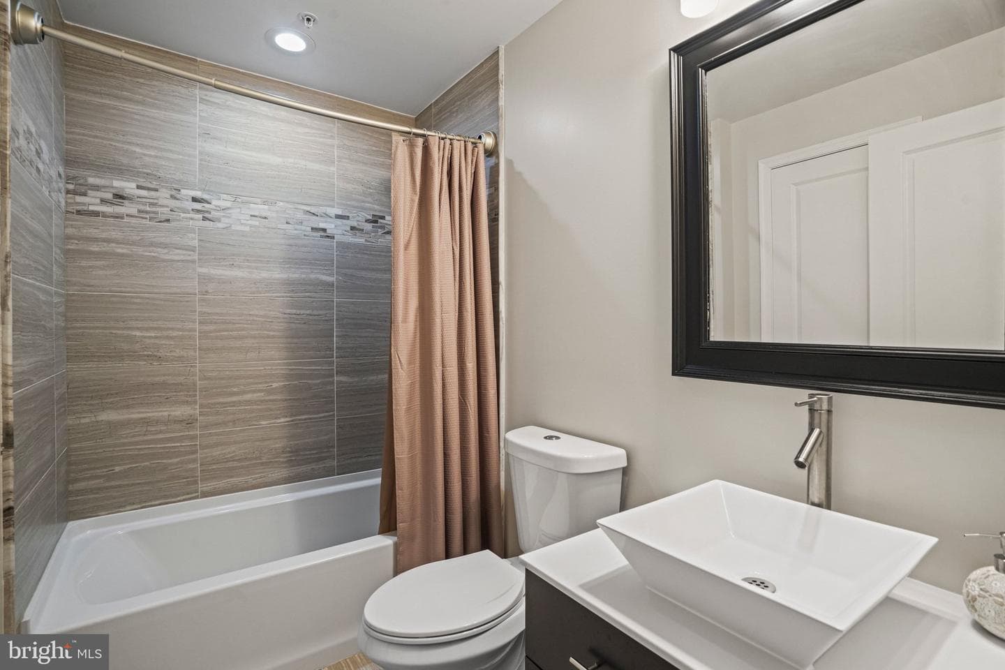 3602 Winterbourne Drive photo 43