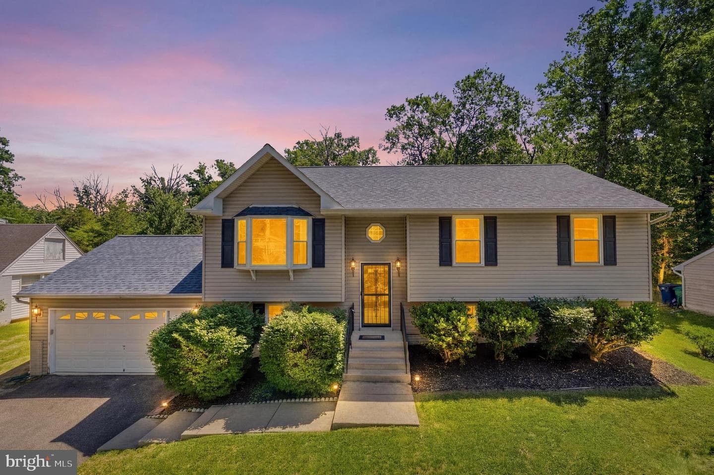 8514 Dangerfield Road, Clinton