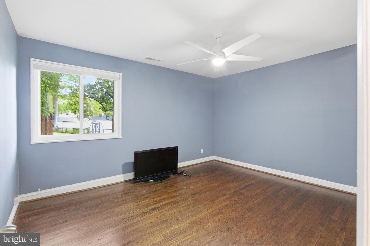6801 Adelphi Rd photo 16