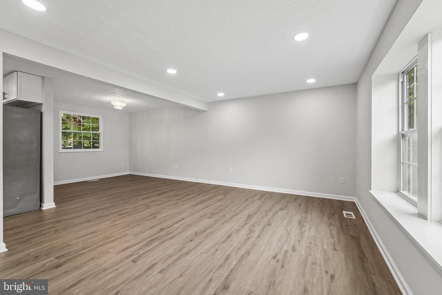 14026 Briarwood Dr photo 9