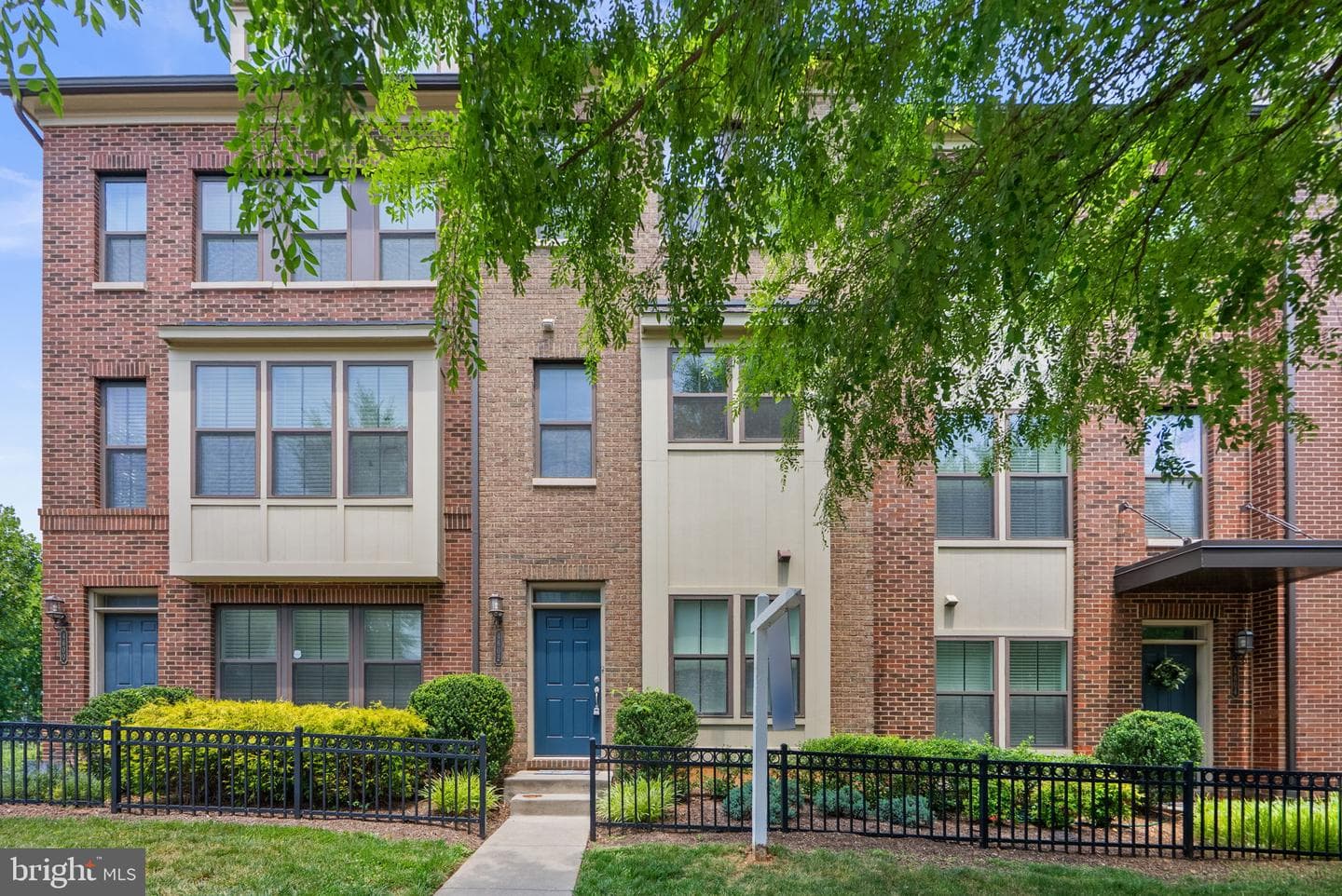 4602 Woodberry Street, Riverdale