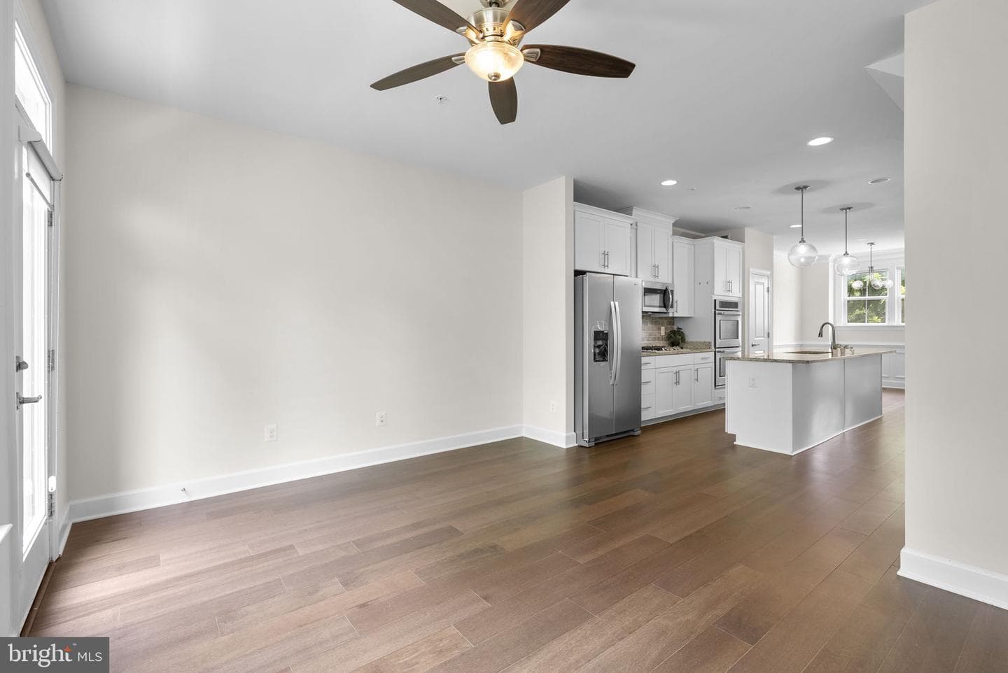 4602 Woodberry Street photo 10