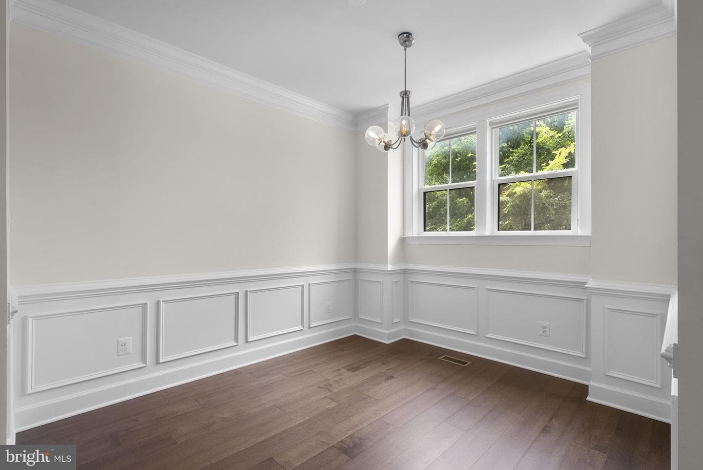 4602 Woodberry Street photo 18
