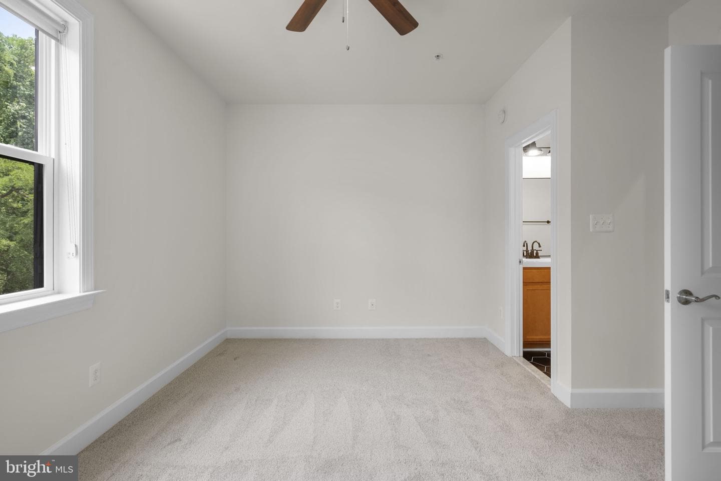 4602 Woodberry Street photo 24