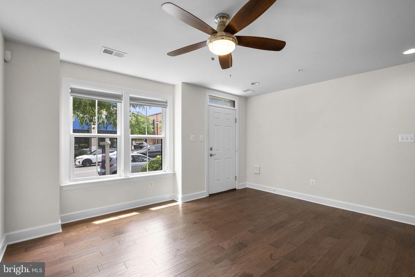 4602 Woodberry Street photo 3