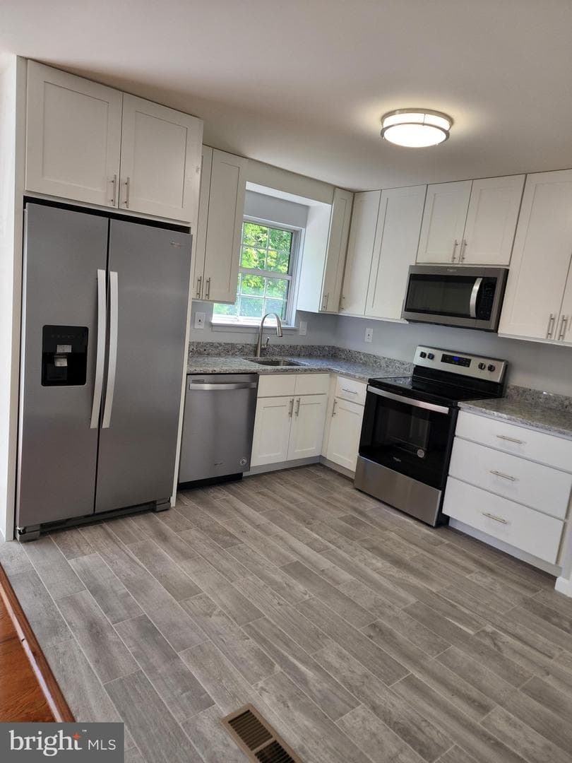 2904 White Pine Court photo 4