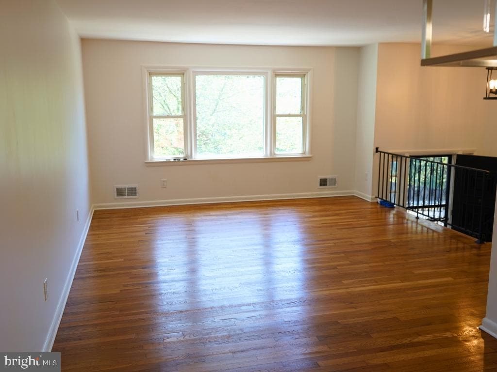 6808 Emerson Street photo 5