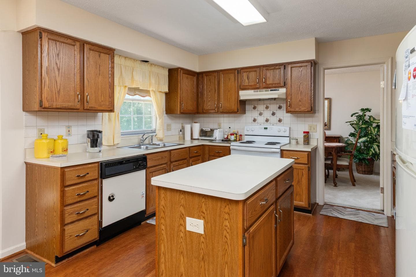 13313 Burleigh Street photo 13