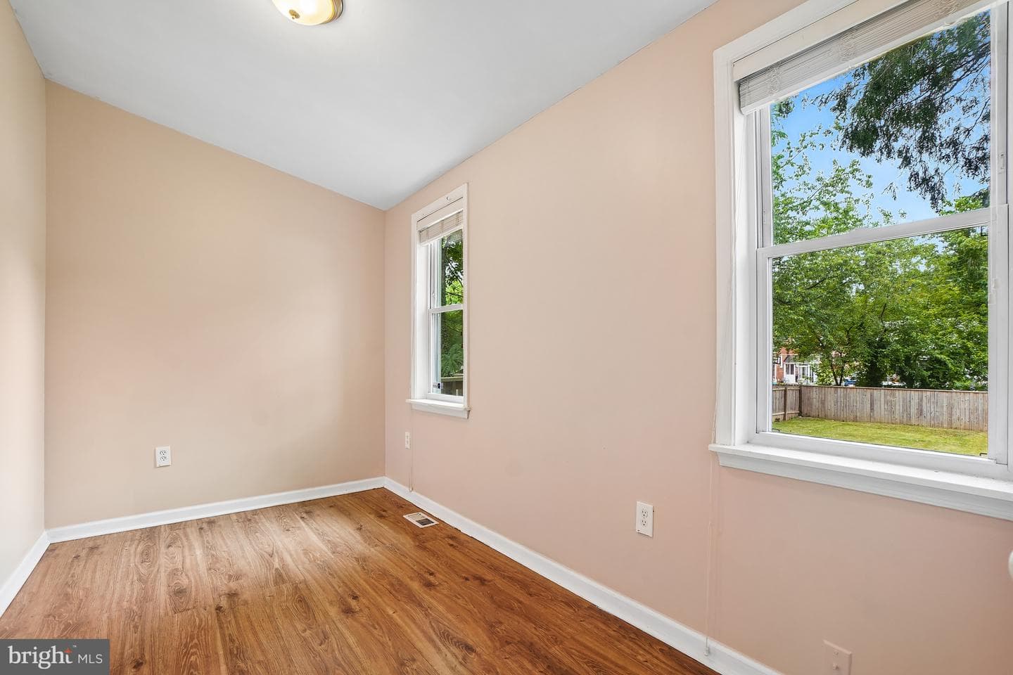 6208 Elmhurst Street photo 21