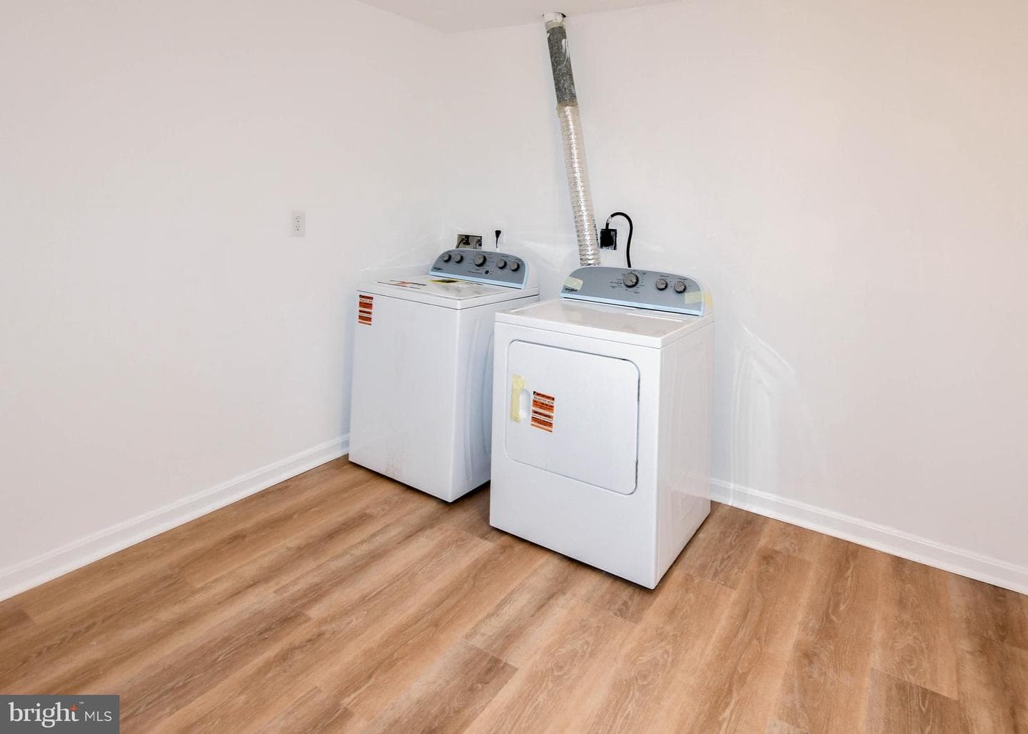 6907 Wildrose Court photo 29