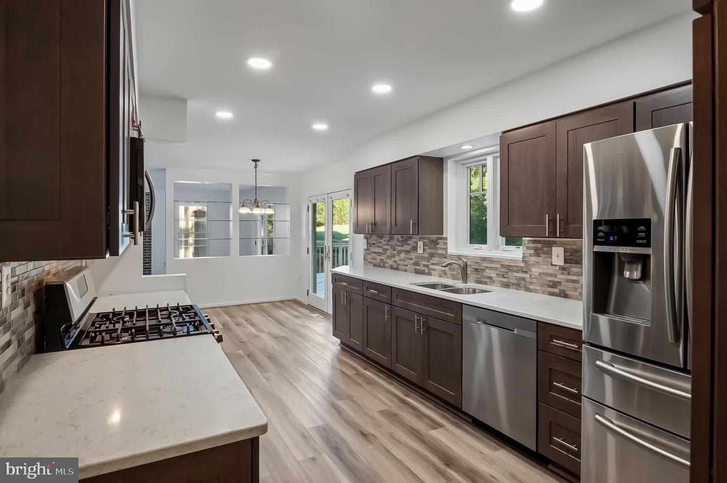 6105 Gallery St photo 14