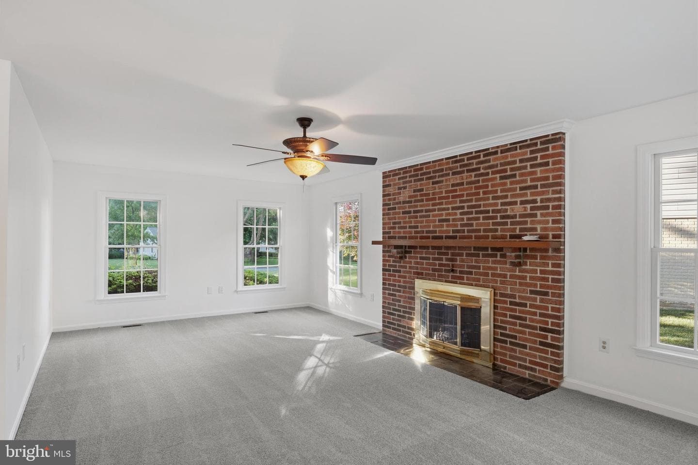 6105 Gallery St photo 17